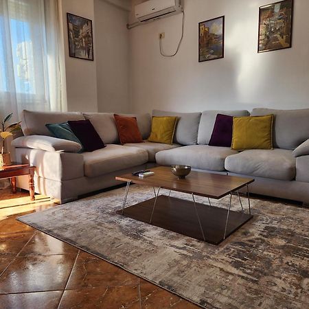 Cozy Sunlit Apartment With Scenic Balcony View Тирана Екстер'єр фото